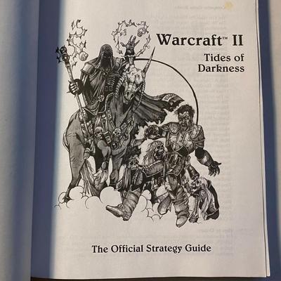  WARCRAFT II TIDES OF DARKNESS OFFICAL STRATEGY GUIDE 1996 BLIZZARD ENT 