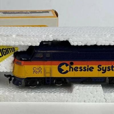  BACHMANN HO F9 DIESEL SHERWIN WILLIAMS FREIGHT TRAIN SET & BUILDINGS new 