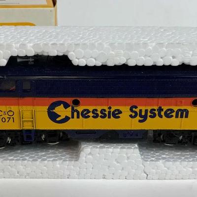  BACHMANN HO F9 DIESEL SHERWIN WILLIAMS FREIGHT TRAIN SET & BUILDINGS new 