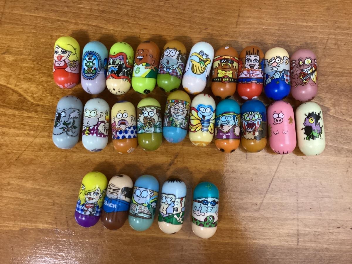 LOT OF 25 MIGHTY BEANZ | EstateSales.org