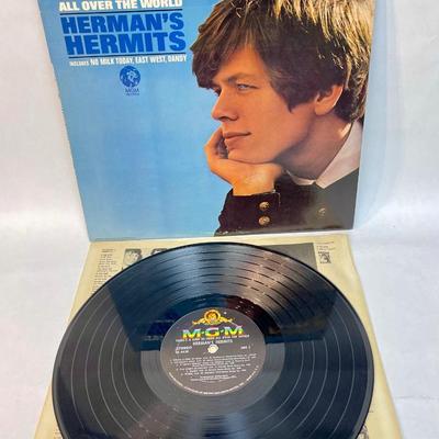 Hermanâ€™s Hermits Vinyl Record Album 33 RPM - Thereâ€™s a Kinda Hush all over the World Tonight