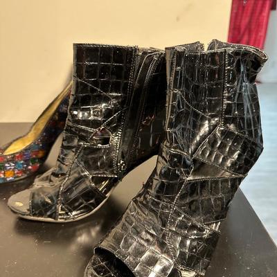 LADIES SHOE LOT