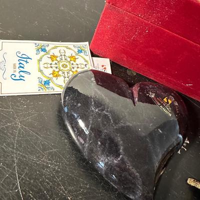 COLLECTIBLE DESK ITEMS LOT