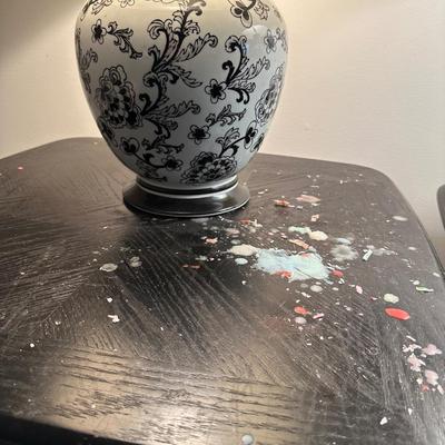 NIGHT STAND/LAMP LOT