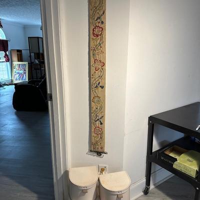 QUILT RACK, WALL ART LOT
