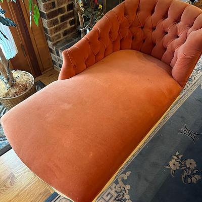FRENCH PROVINCIAL CHAISE LOUNGE