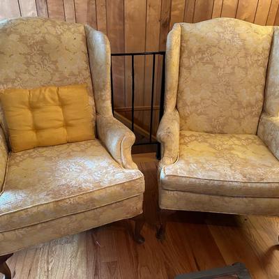 FAIRFIELD CHAIR CO. PAIR WINGBACK