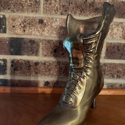 TALL BRASS VICTORIAN LACE UP BOOT PLANTER/VASE