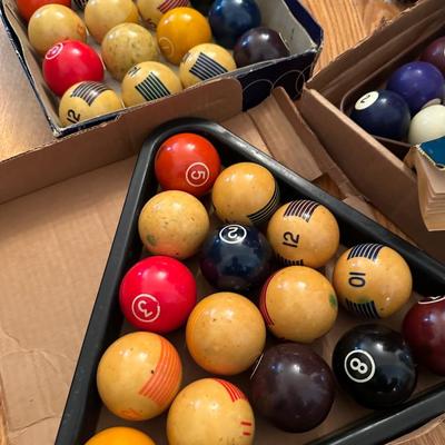 POOL PLAYER LOT