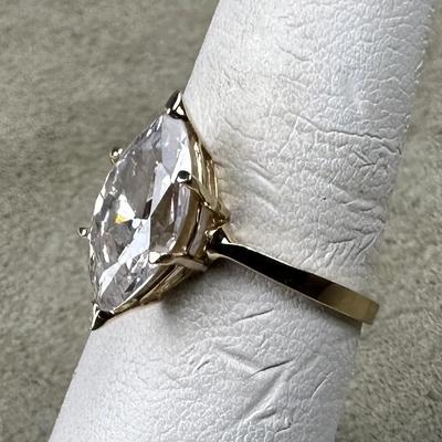 14K GOLD RING LAB CREATED DIAMOND RING SIZE 7.75 SIGNED S14KS