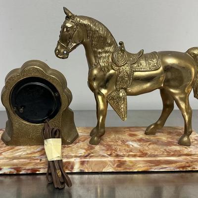  vintage western UNITED SADDLE HORSE CLOCK