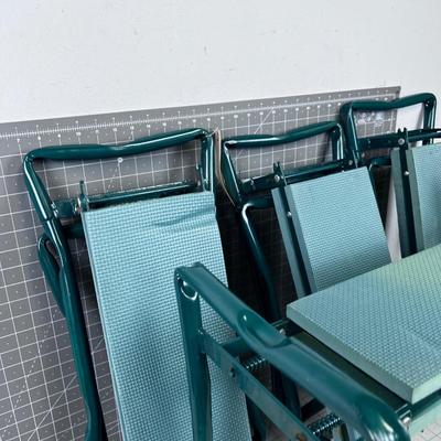 NEW GREEN Bench Kneeler (4) 