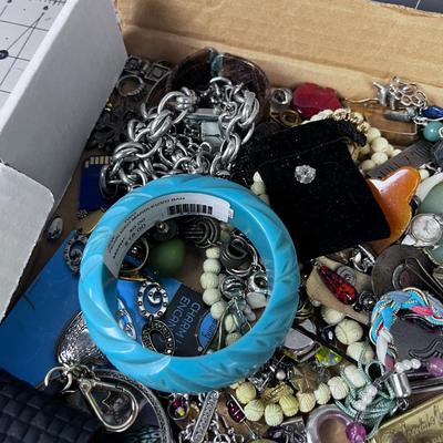 Tray of Jewelry: Necklaces, Earrings, Bracelets - Good Vintage