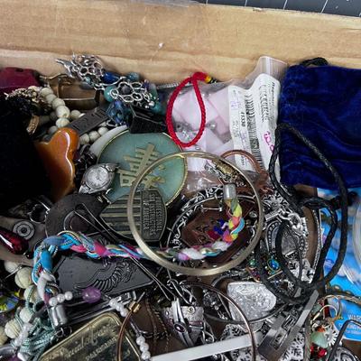 Tray of Jewelry: Necklaces, Earrings, Bracelets - Good Vintage