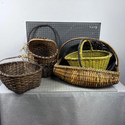 Vintage and Antique, Giant Basket LOT