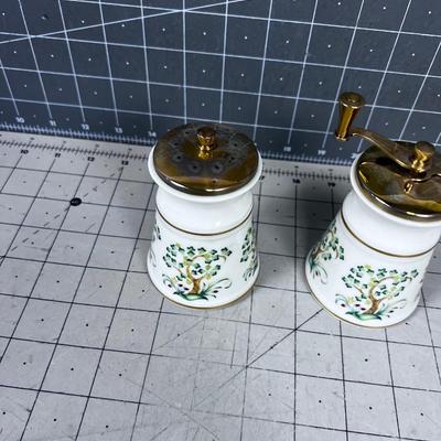 LENOX Hand Painted Salt & Pepper Mill 