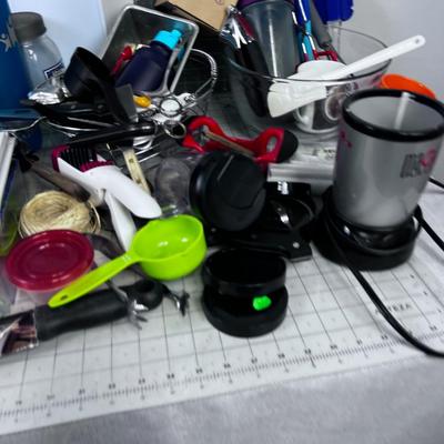 GIANT Lot Of Mixed Kitchen Items