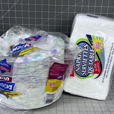 Plates and Napkins DISPOSABLE
