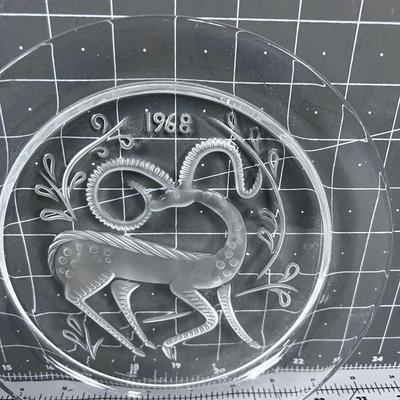 LALIQUE Crystal 1968 PLATE -  NEAT!  