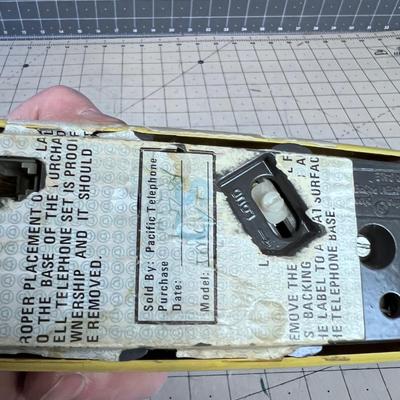 YELLOW Trimline TELEPHONE Push Button