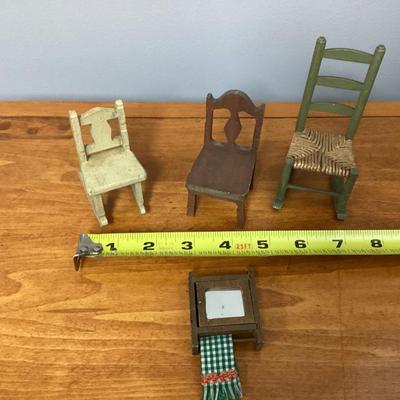 Lot of Dollhouse Furniture