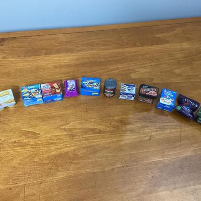 Lot of 12 Shopkins real littles. Figures are in containers