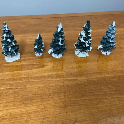 Lot of Lemax Christmas village pieces