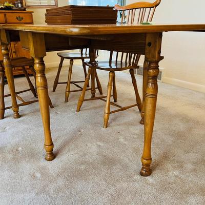 Pennsylvania House Maple/ Birch Early American Dining Table