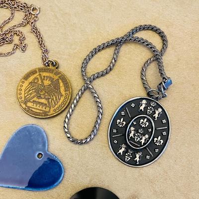 Costume jewelry lot