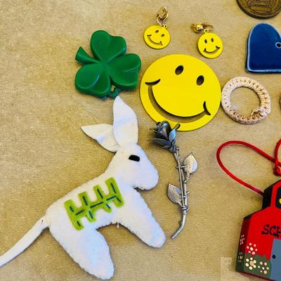 Costume jewelry lot