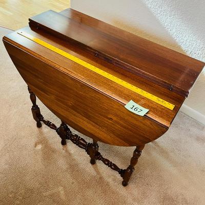 Gate leg Table