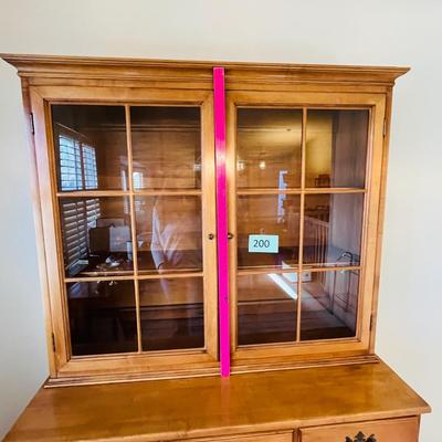 Awesome Maple Hutch