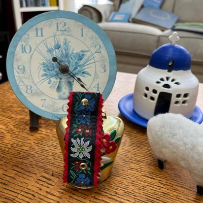 Lot of decor