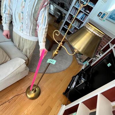 Early American style Brass Floor Lamp