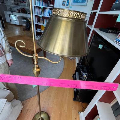 Early American style Brass Floor Lamp