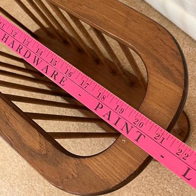 Wood magazine rack