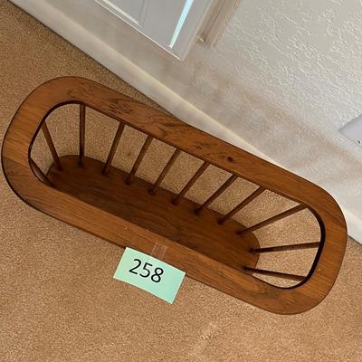 Wood magazine rack