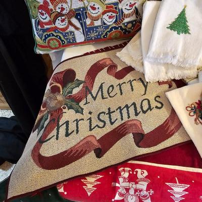 Christmas Pillows, Towels, Gift Bags & Ribbon (BS-JS)