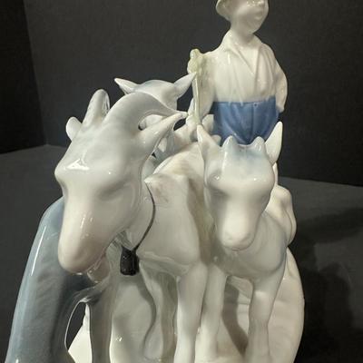 Vintage Gerold Porzellan Bavaria German Porcelain Figurine