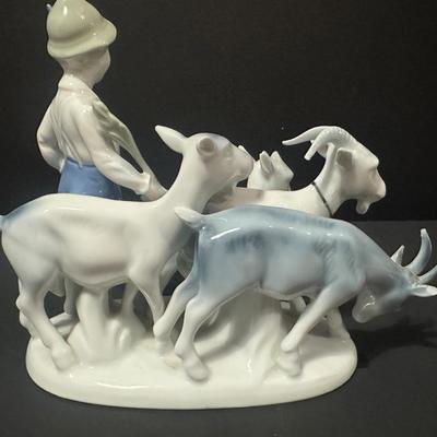 Vintage Gerold Porzellan Bavaria German Porcelain Figurine