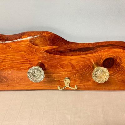 LOT 15: Hand Crafted Driftwood and Glass Door Knob Coat Rack