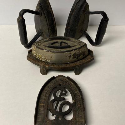 LOT 42: Antique / Vintage Cast Iron Trivets and Flat Irons