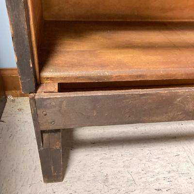 LOT 148: Antique / Vintage Shaw-Walker Barrister Bookcase
