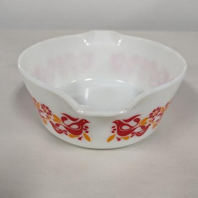 Pyrex Friendship 2 1/2 QT Casserole Dish