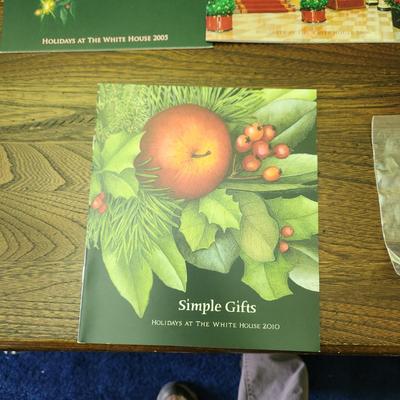 11 White House Christmas tour Booklets 1998 1999 2001-2008, 2010