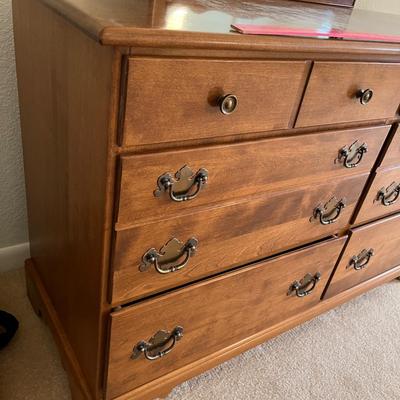 Ethan Allen Maple Early American Dresser
