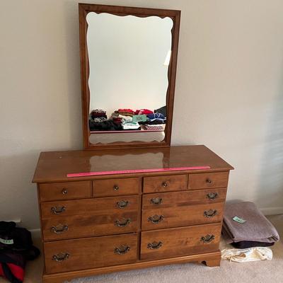 Ethan Allen Maple Early American Dresser