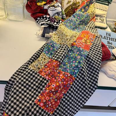 Pot holders & towels