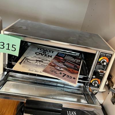 Lot of small appliances