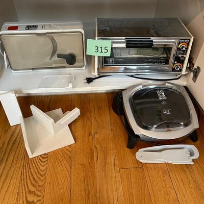 Lot of small appliances